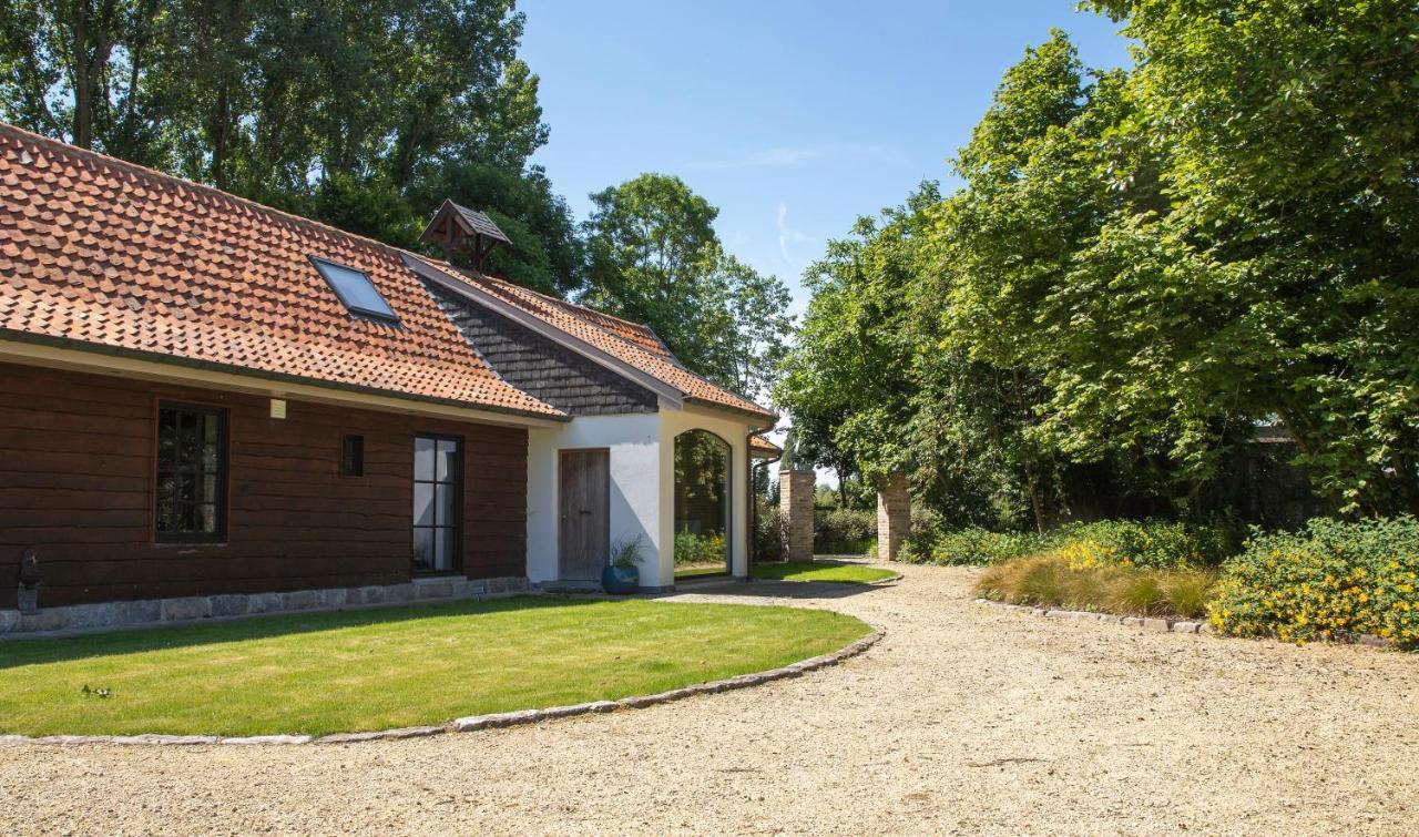 Het Spechtennest Zedelgem Buitenkant foto